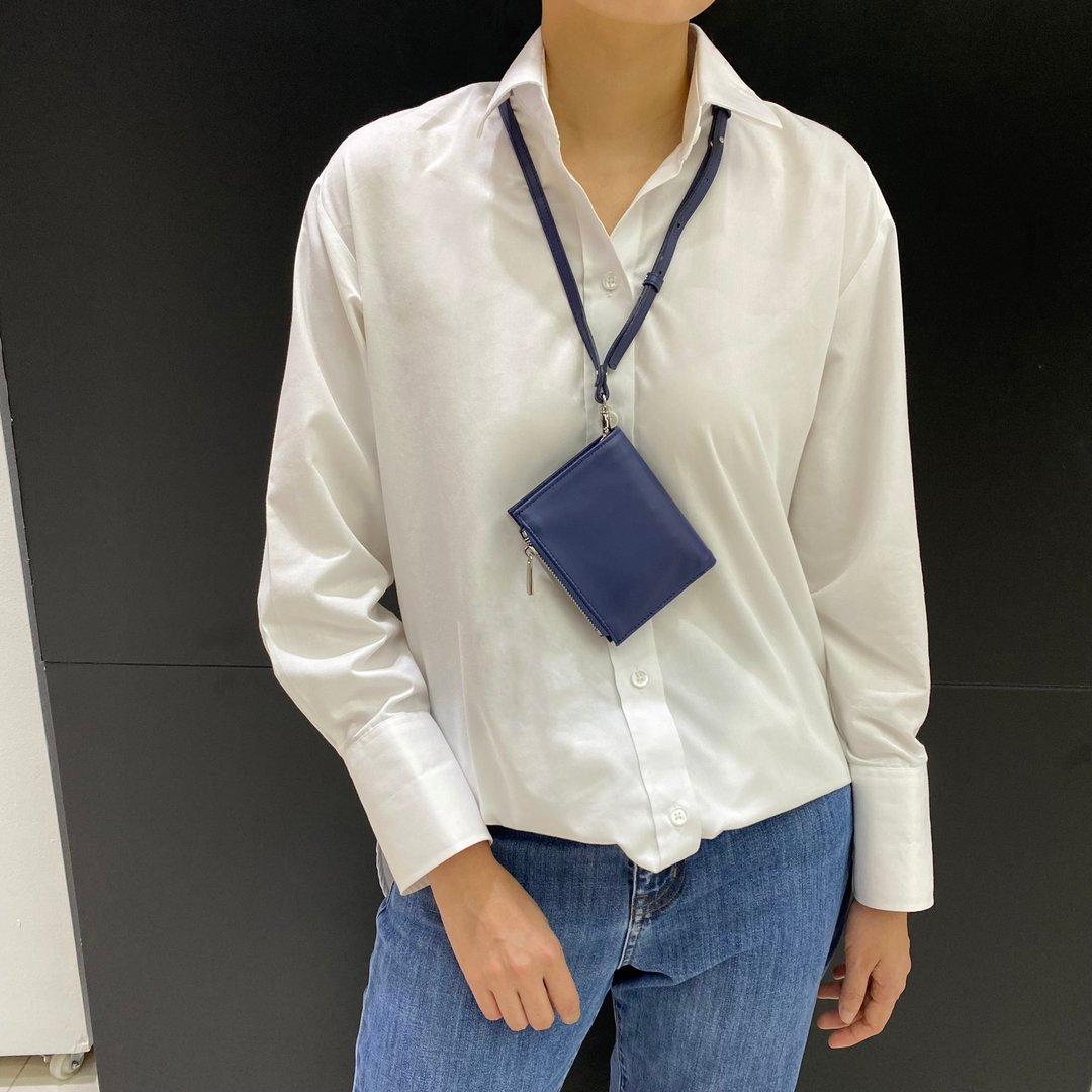 短夾包 真皮皮夾 Minimal Leather Slim wallet with strap -Blue - 皮夹/钱包 - 真皮 蓝色