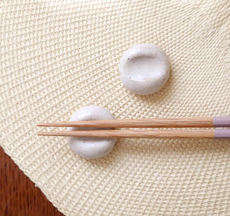 白釉圆形筷架 - 筷子/筷架 - 陶 白色