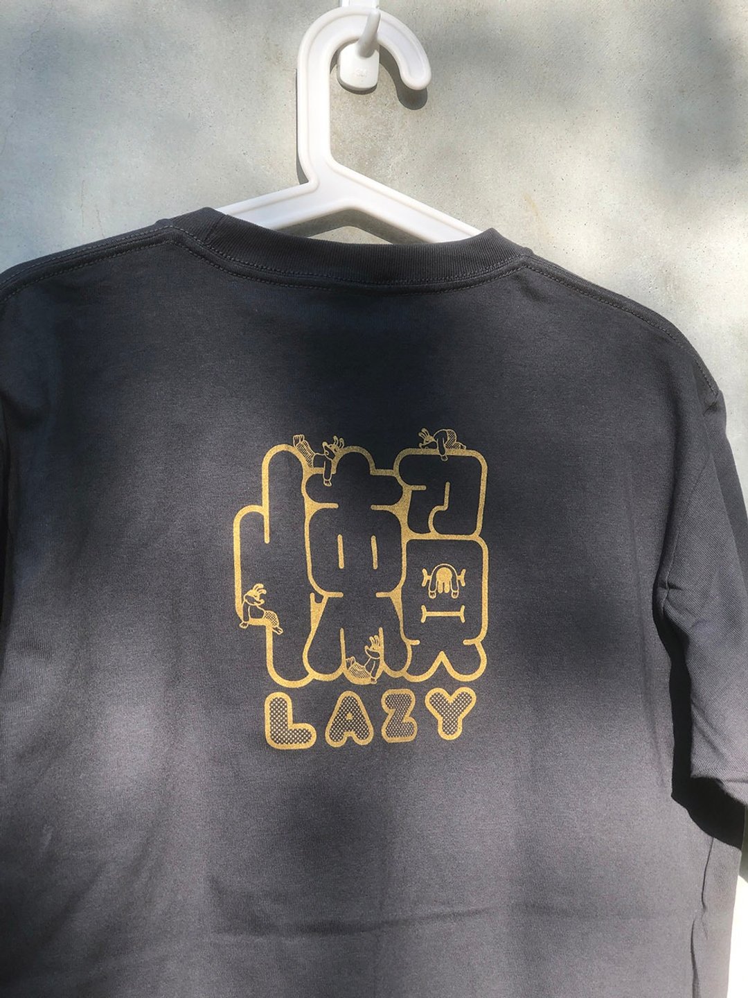 懒 T-Shirt / 手工绢印 - 女装 T 恤 - 棉 白色
