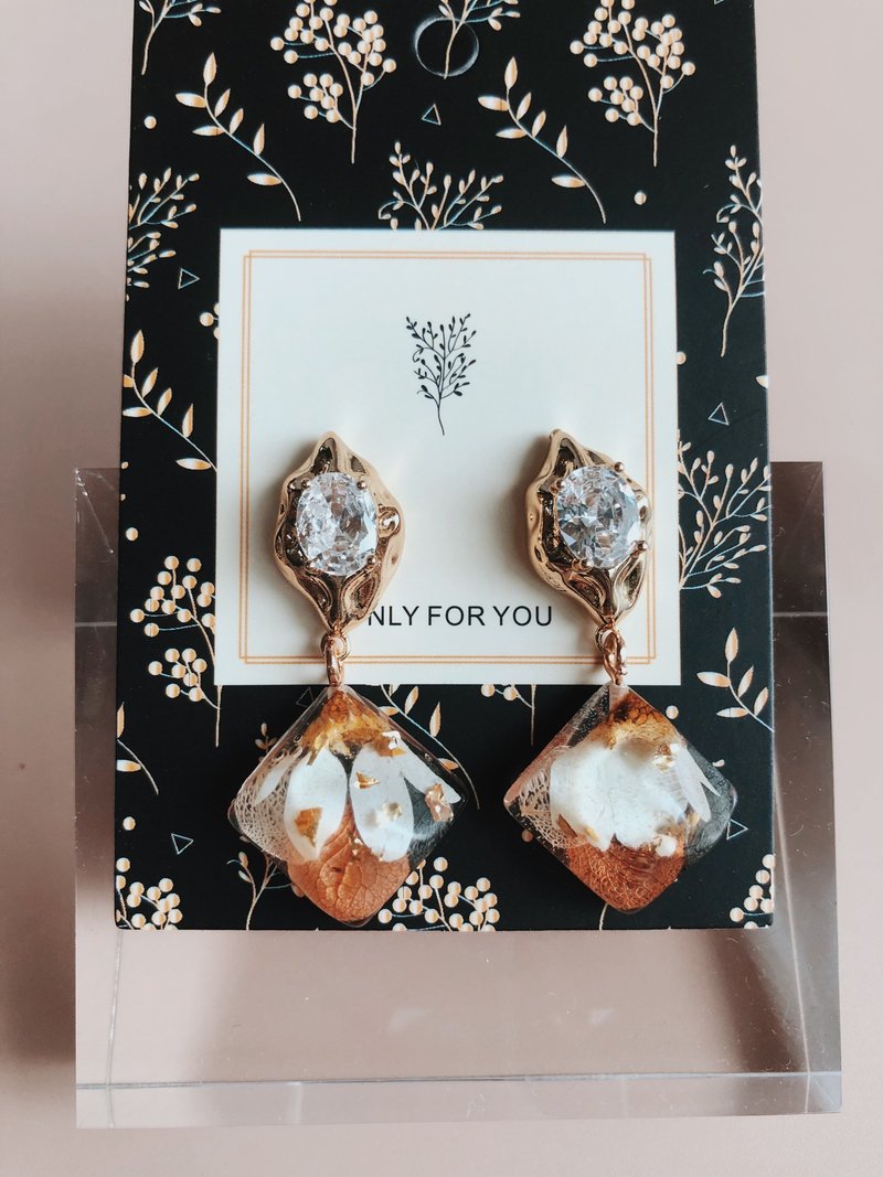 原创橘色耳环 - 耳环/耳夹 - 其他材质 橘色