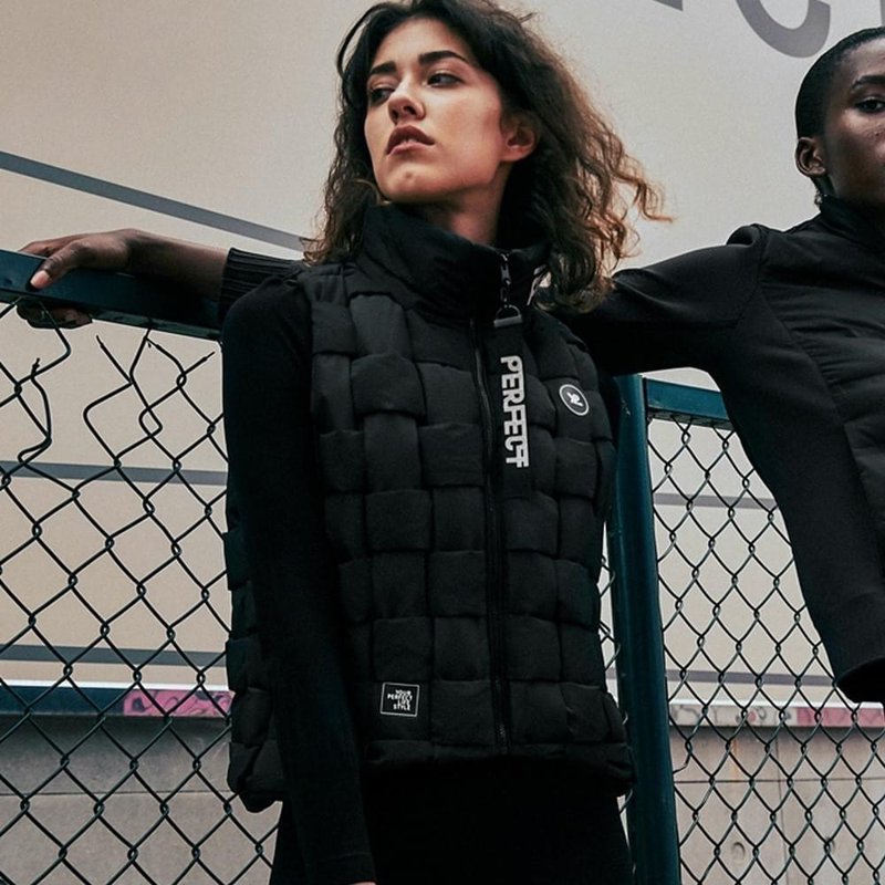 YPL新款羽绒背心 - 女装背心 - 其他人造纤维 黑色