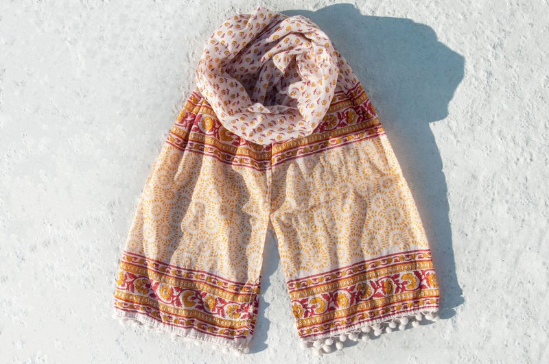 手织纯绵丝巾/手工木刻印植物染围巾/草木染棉丝巾-印度烟火花朵 - 丝巾 - 棉．麻 多色