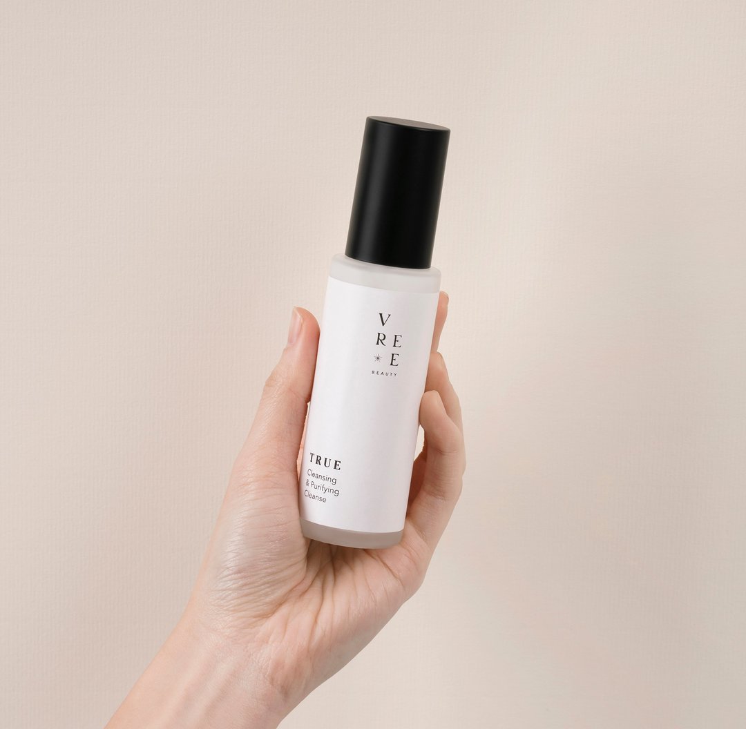 VREE - TRUE: 净化洗面奶 - 脸部清洁/卸妆用品 - 玻璃 