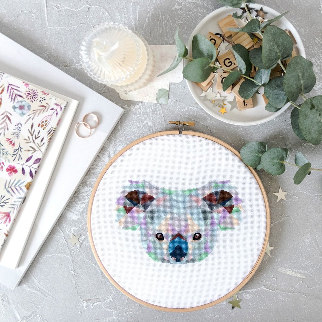 Koala Cross Stitch Kit - 编织/刺绣/羊毛毡/裁缝 - 其他材质 