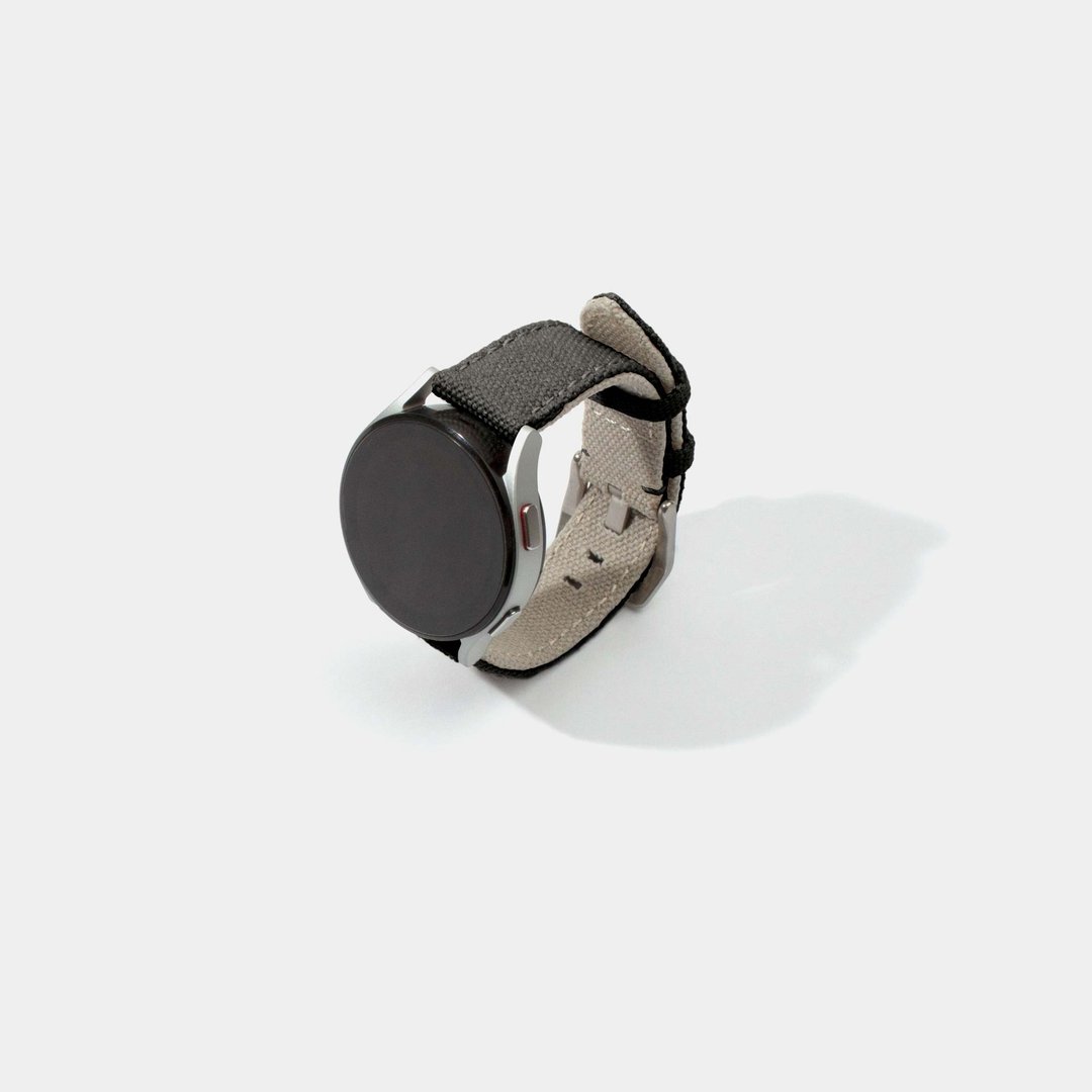 Jessenia Original 14 毫米双环意大利牛皮 Apple Watch 表带 女 - 表带 - 真皮 多色