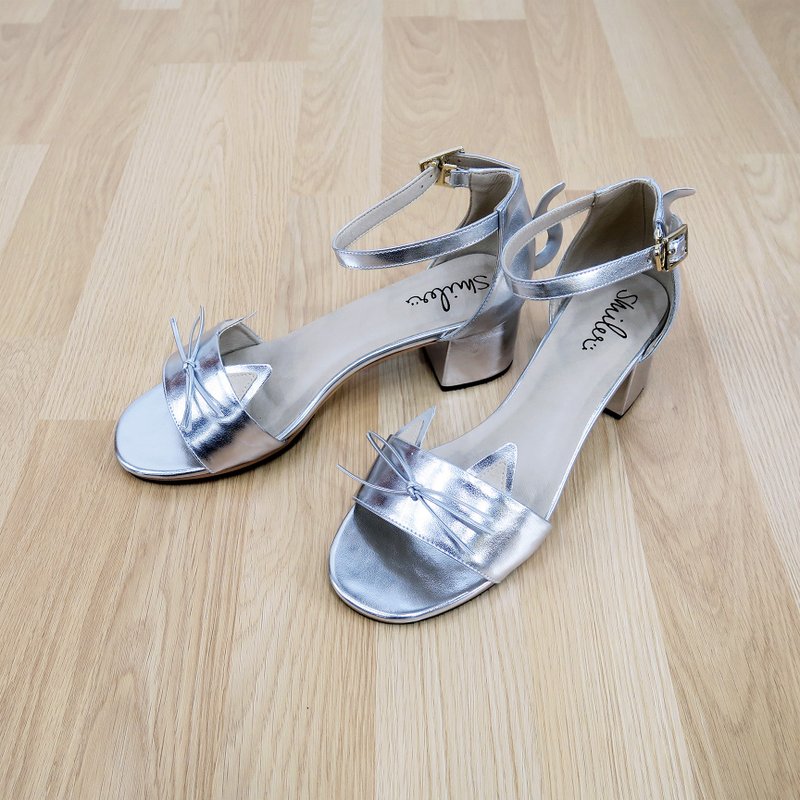 Wanna Cat Maxi Sandals - Silver - 男女凉鞋 - 其他材质 银色
