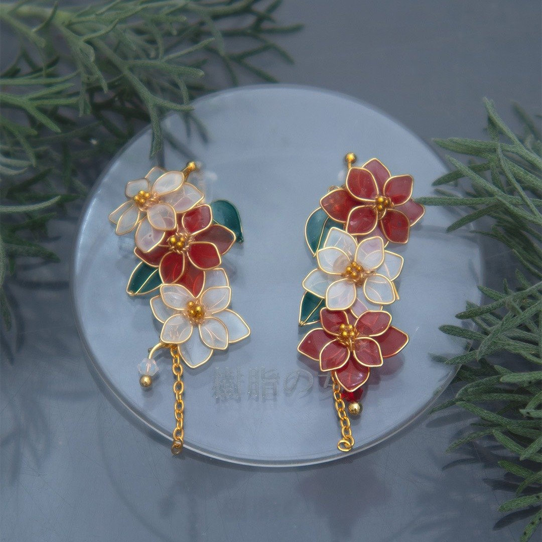 12月 December 一品红 Poinsettia - 耳环/耳夹 - 其他材质 红色