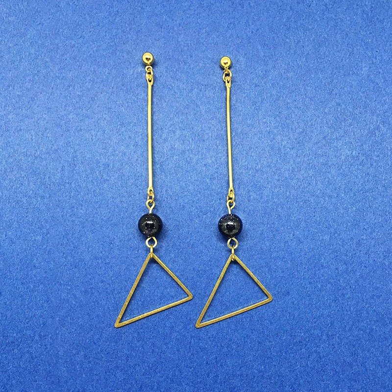 三角形 深蓝::可改夹式 Earrings / 一对 / 金蓝砂石 垂钓耳环 / 礼物定制设计 - 耳环/耳夹 - 宝石 蓝色