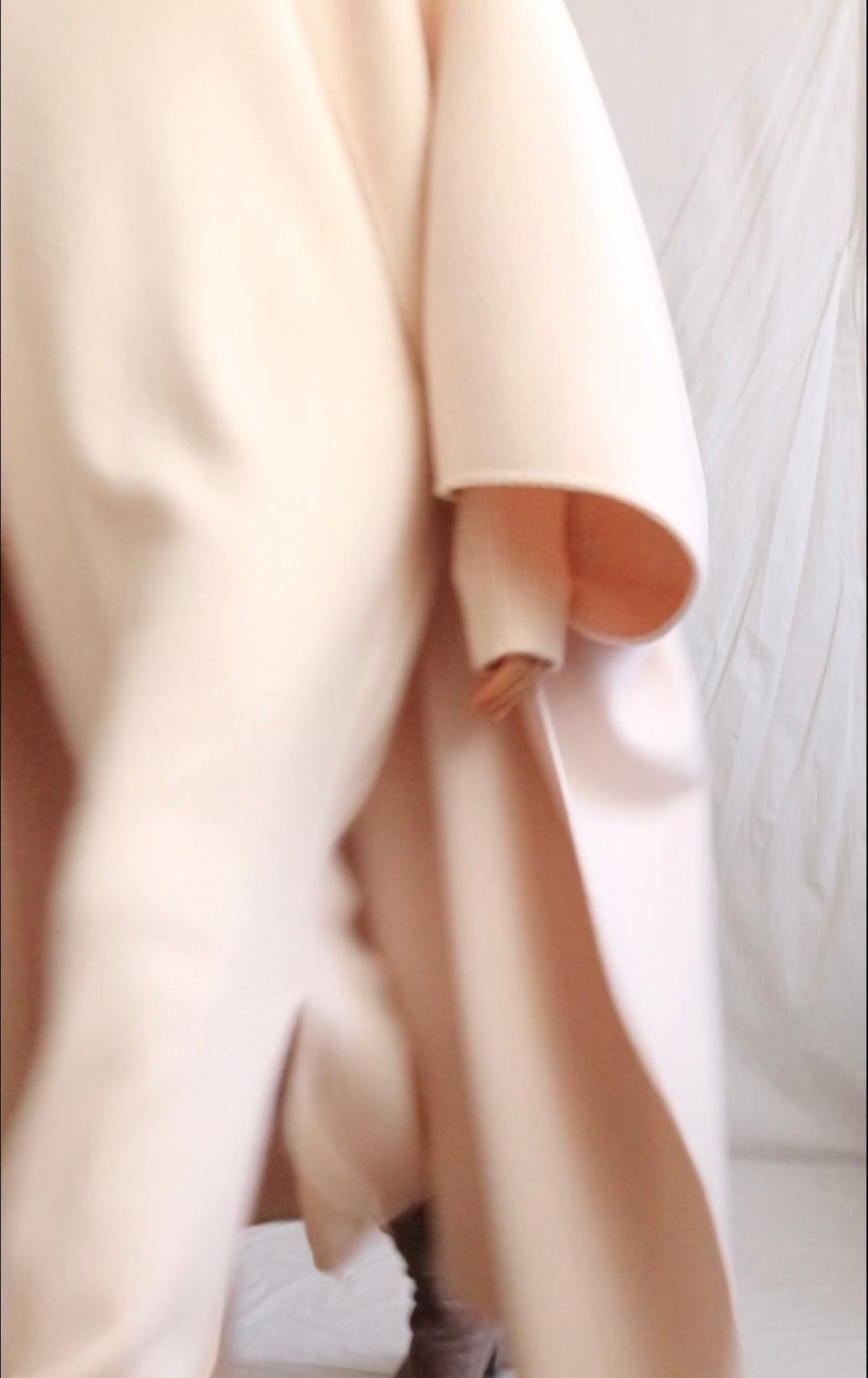 Privé Poncho 手工缝制双面喀什米尔羊毛披风 多色选 - 女装休闲/机能外套 - 羊毛 