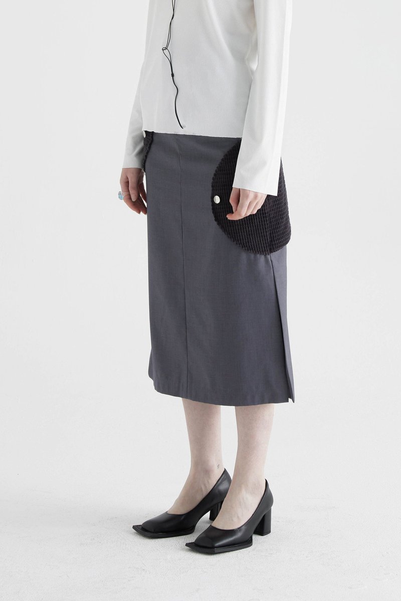 GeoGeo Unbalance Straight Skirt 斜拼接直筒裙 - 裙子 - 其他材质 