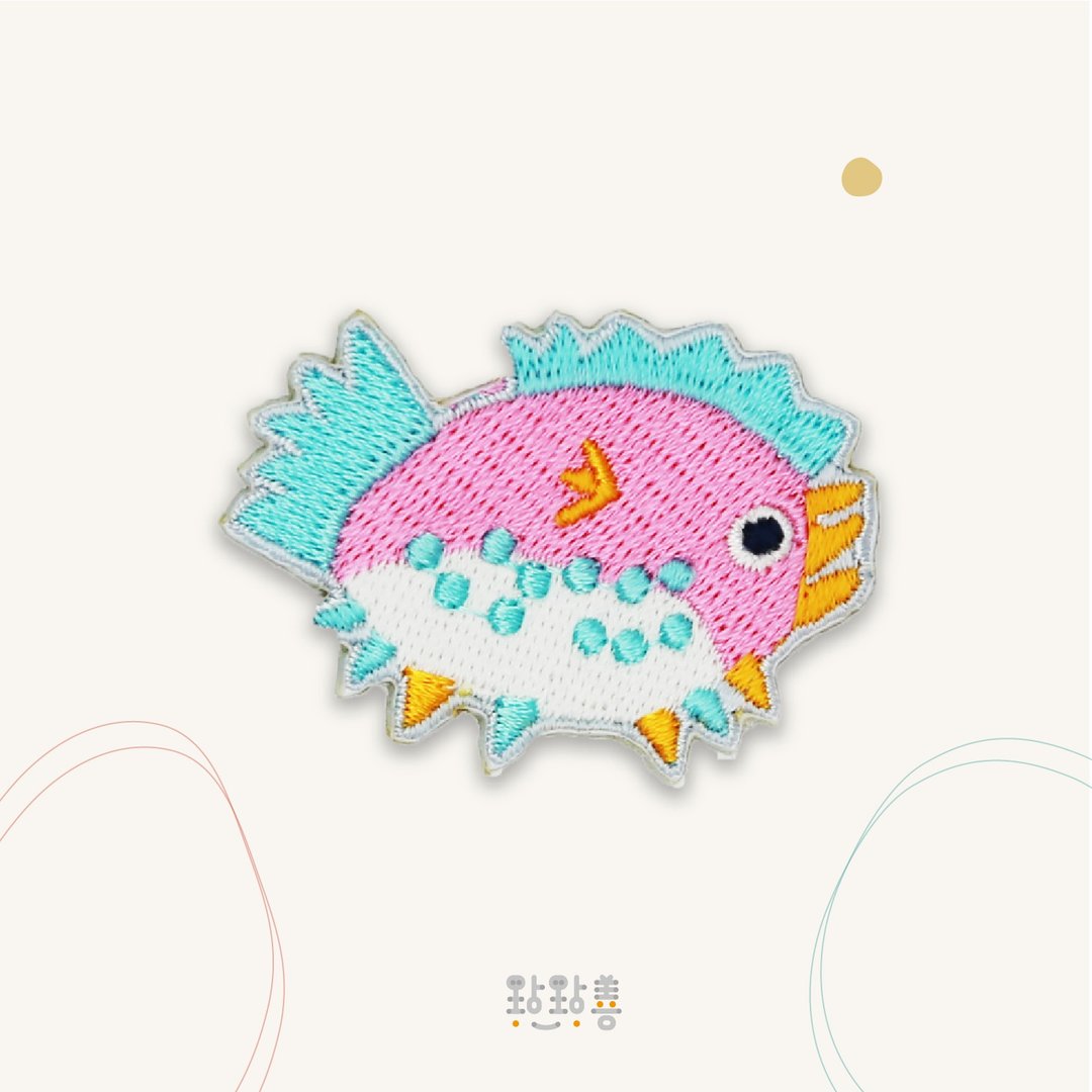童趣刺绣贴-气噗噗河豚 - 徽章/别针 - 绣线 绿色