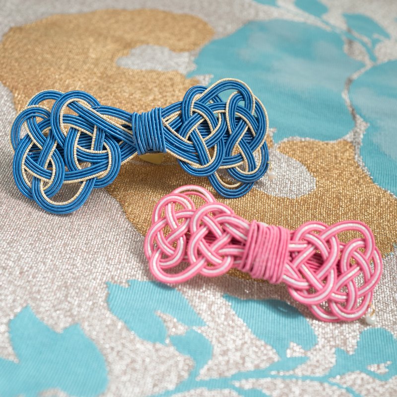 【定制化礼物】水引Mizuhiki亲子拥抱蝴蝶结发夹│若草/淡樱二式 - 发饰 - 丝．绢 多色