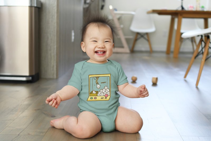 Baby短袖连身包屁衣-麻糬兔娃娃机Weee(活泼绿) - 包屁衣/连体衣 - 棉．麻 绿色