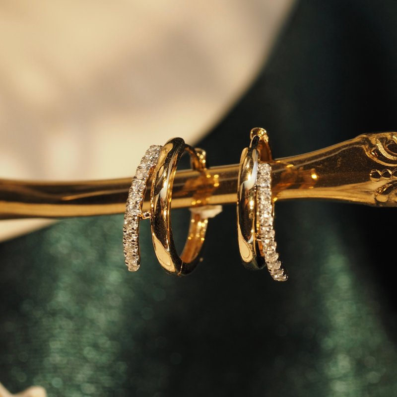 18K金钻石翼形耳环18K Gold Diamond Wings Hoop Earrings - 耳环/耳夹 - 贵金属 