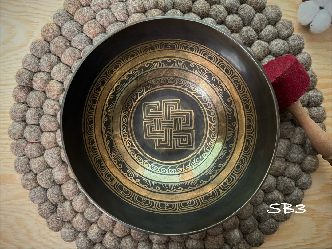 喜马拉雅。顶极灵疗颂钵。全手黑金工八吉祥。生命之花 - 摆饰 - 其他金属 
