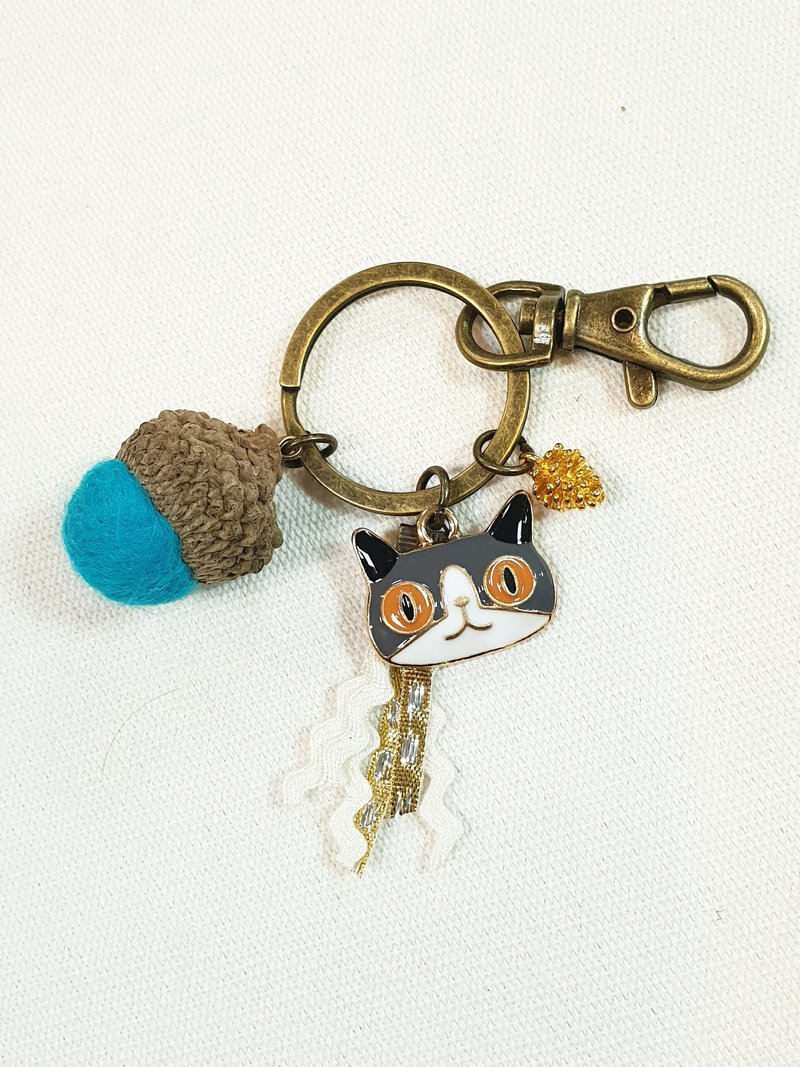 Paris*Le Bonheun。幸福森林。大眼猫。羊毛毡橡果松果钥匙圈 - 钥匙链/钥匙包 - 其他金属 多色