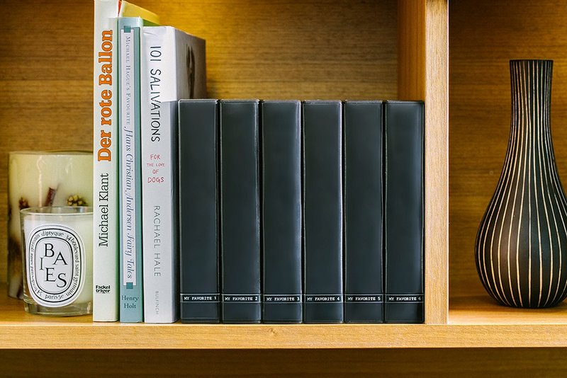 Brother TZe-325 特殊规格标签带 ( 9mm 黑底白字 ) - 其他 - 纸 黑色