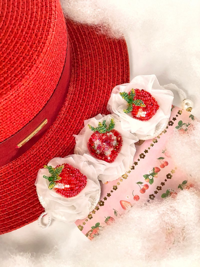 躺在奶油上的草莓系列 | 奶油草莓手镯 - 手链/手环 - 塑料 红色
