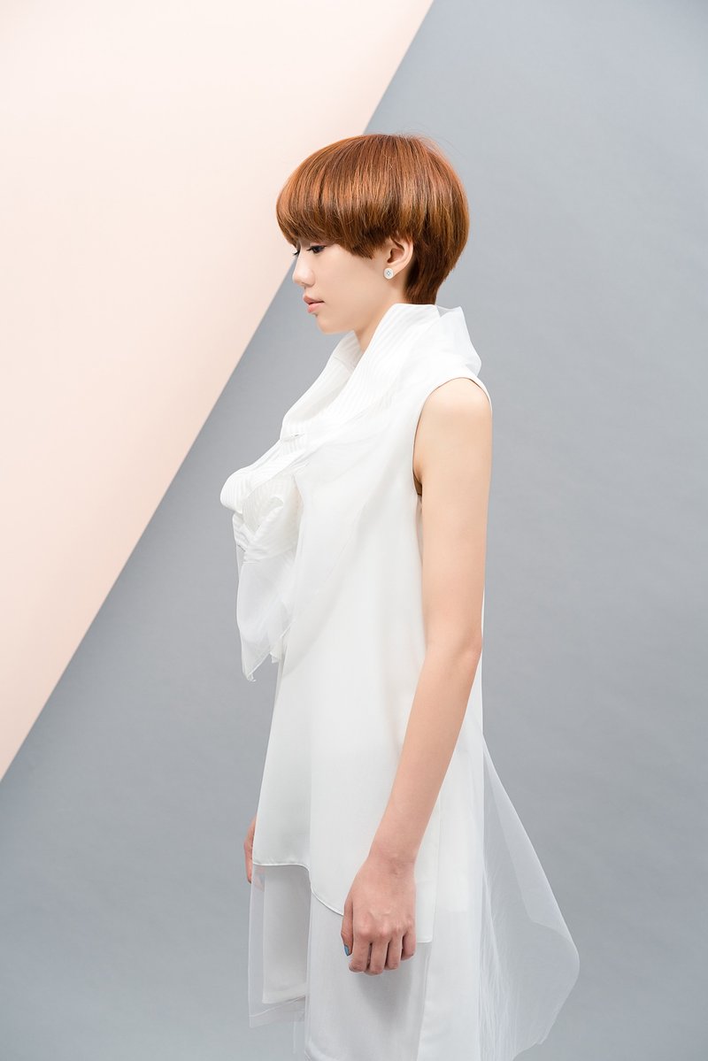 poemmmの巾－虚与实的白// - 丝巾 - 丝．绢 白色