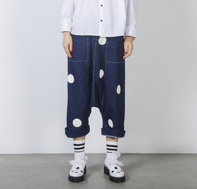 大圆点点九分低裆裤 牛仔裤 - imakokoni - 女装长裤 - 棉．麻 蓝色