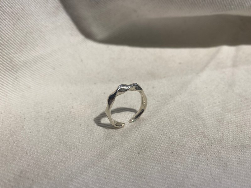 扭转开口戒 - 戒指 - 纯银 银色