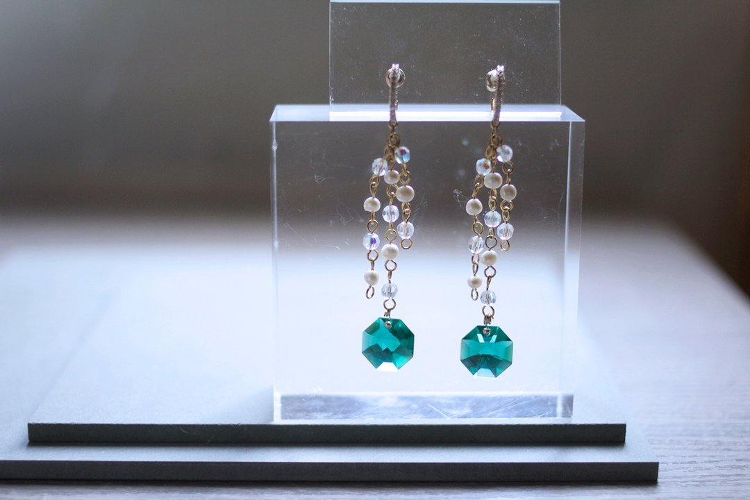 祖母绿水晶耳环,施华洛水晶耳环,复古珍珠耳环,Bridal earrings - 耳环/耳夹 - 水晶 绿色