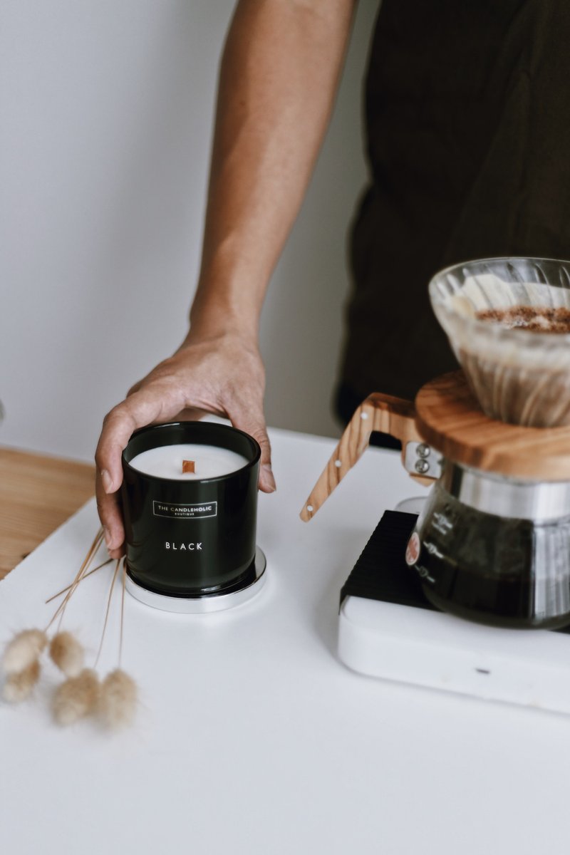 纯黑蜡烛 - 黑玫瑰与乌木 165g - 蜡烛/烛台 - 玻璃 黑色