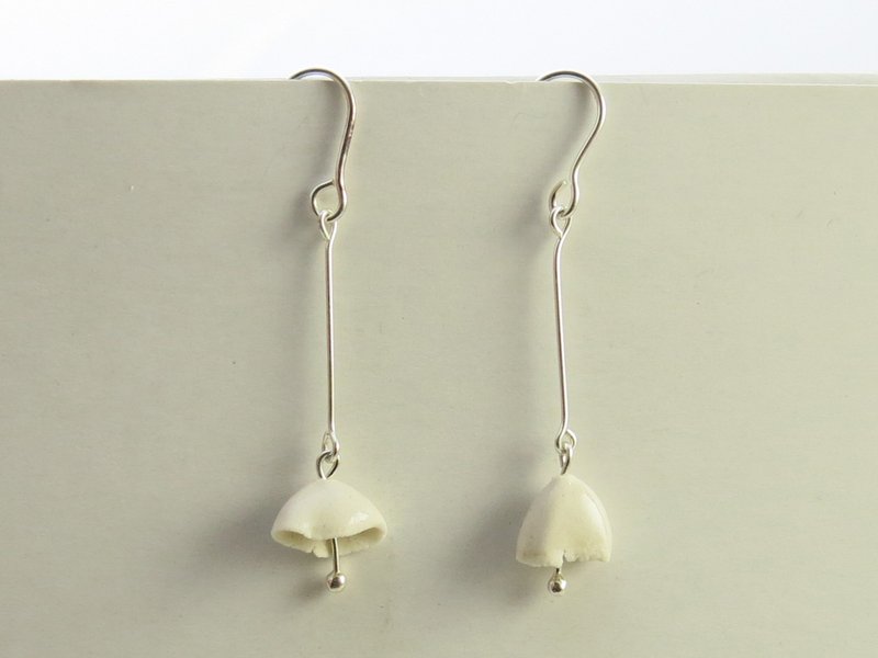 Petite fille青花瓷耳环/青花瓷饰品 - 耳环/耳夹 - 瓷 白色