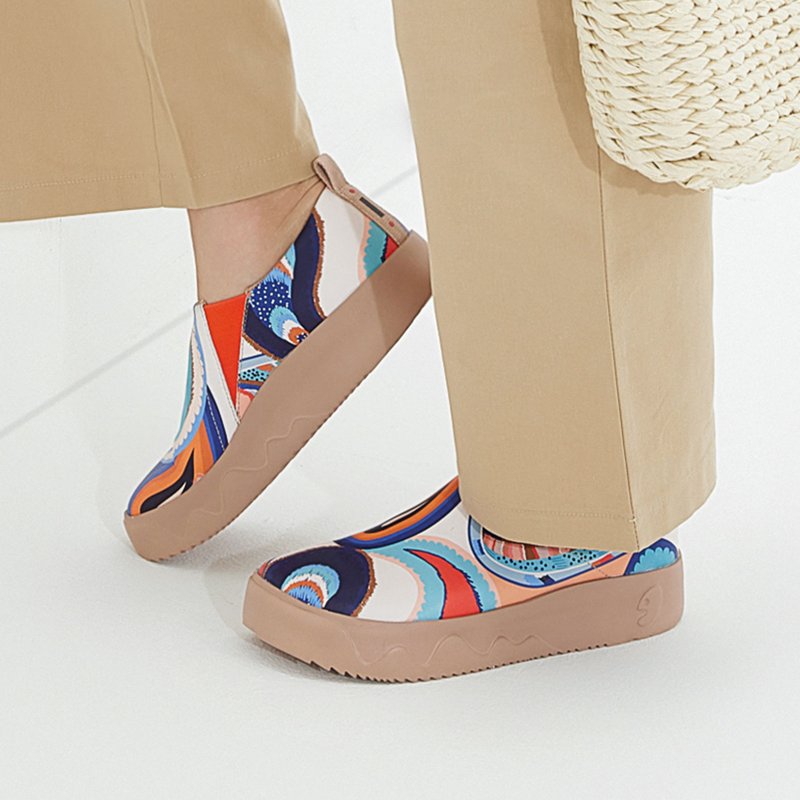 【 Uin 】西班牙原创设计 | 色彩涡旋2 托莱多 防泼水彩绘休闲女 - 女款休闲鞋 - 其他材质 多色