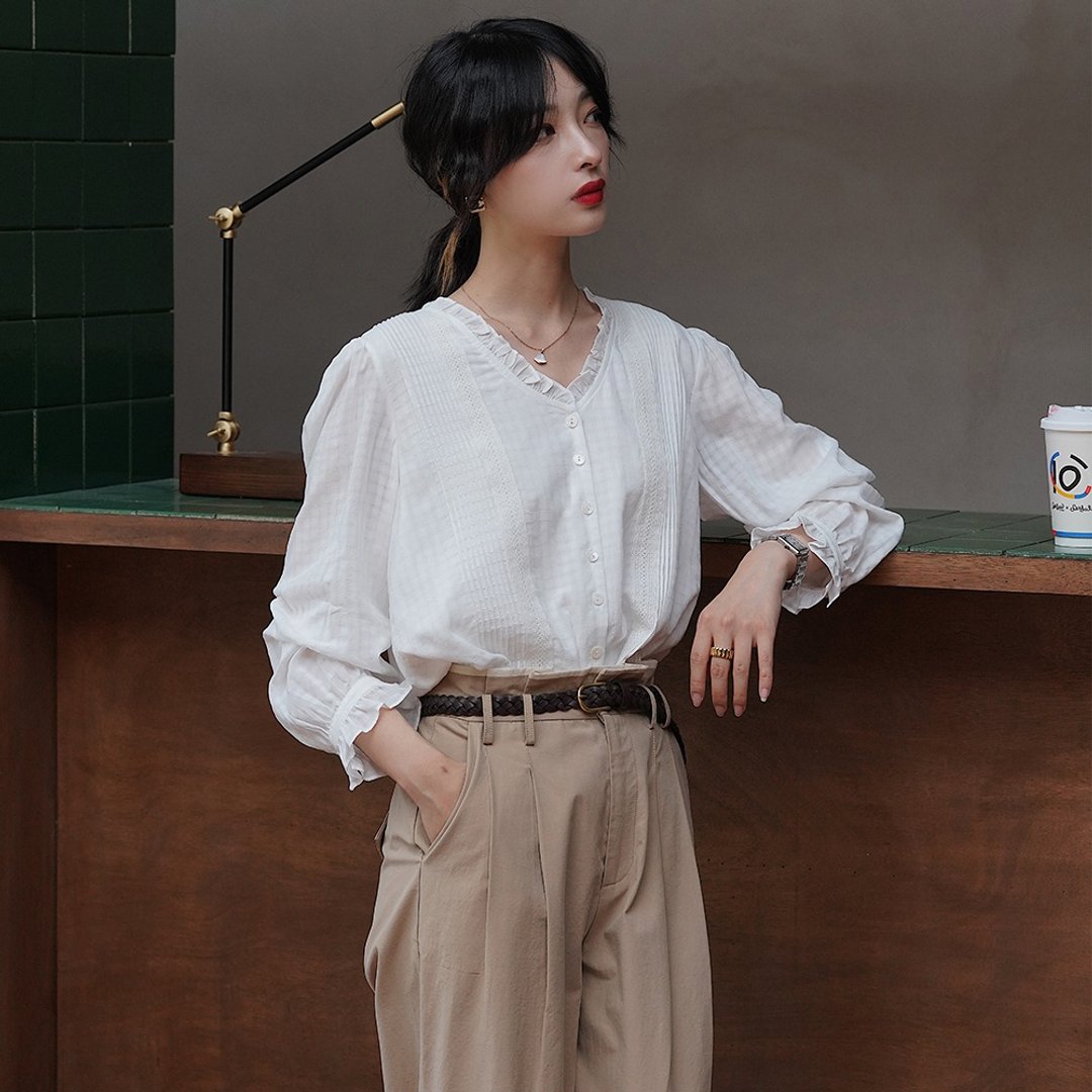 白色暗格纹长袖衬衫|衬衫|夏秋款|Sora-1004 - 女装衬衫 - 其他人造纤维 白色