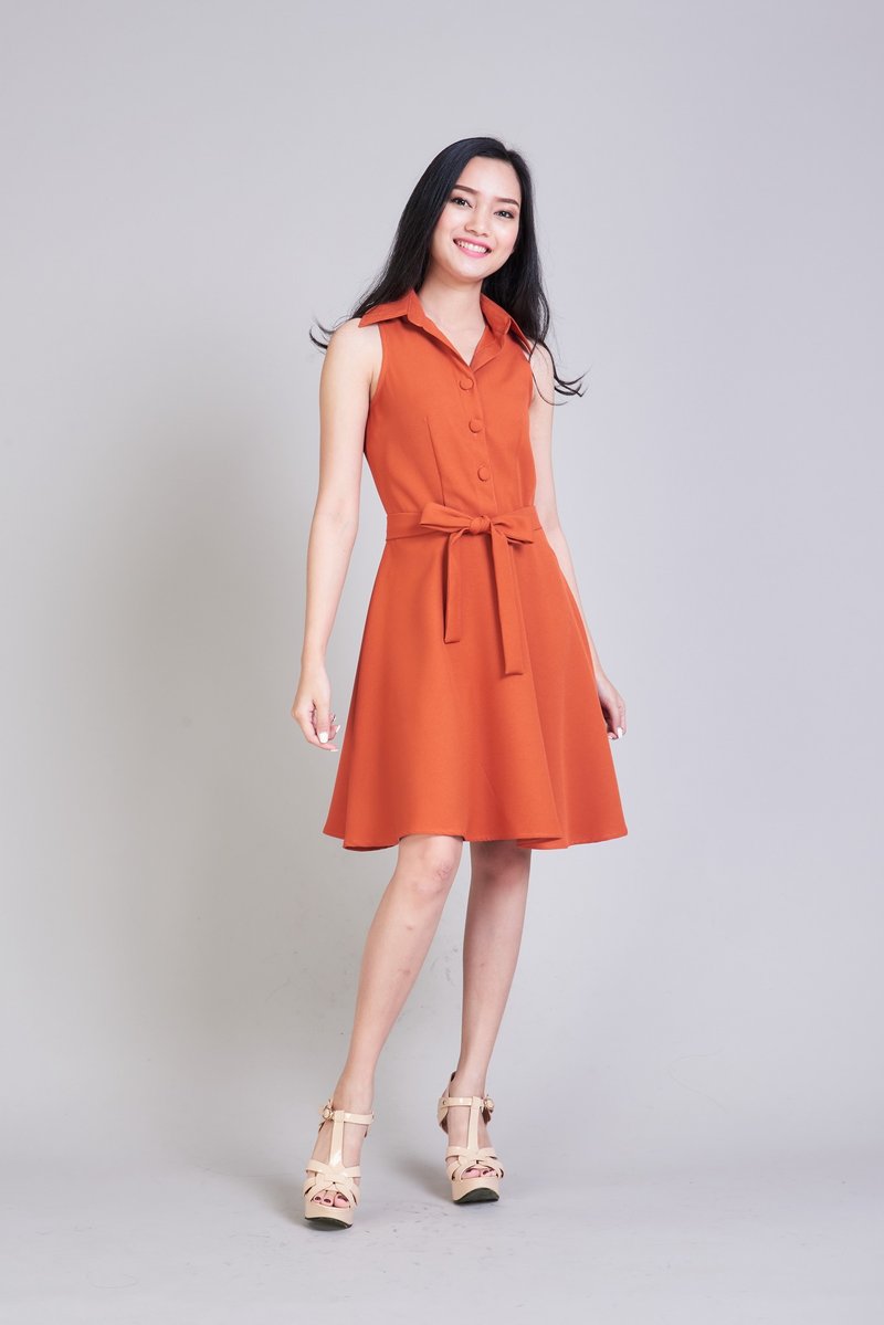 衬衫领洋装，巧克力焦糖棕色洋装，适合上班的洋装，复古风格的职场与派对洋装。 - 洋装/连衣裙 - 聚酯纤维 咖啡色