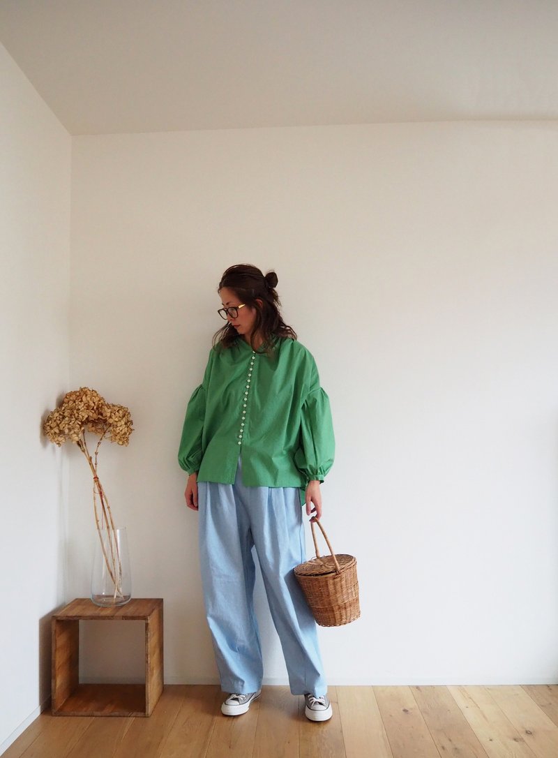 棉质府绸扣饰抓褶衬衫 / 绿色 - 女装衬衫 - 棉．麻 绿色