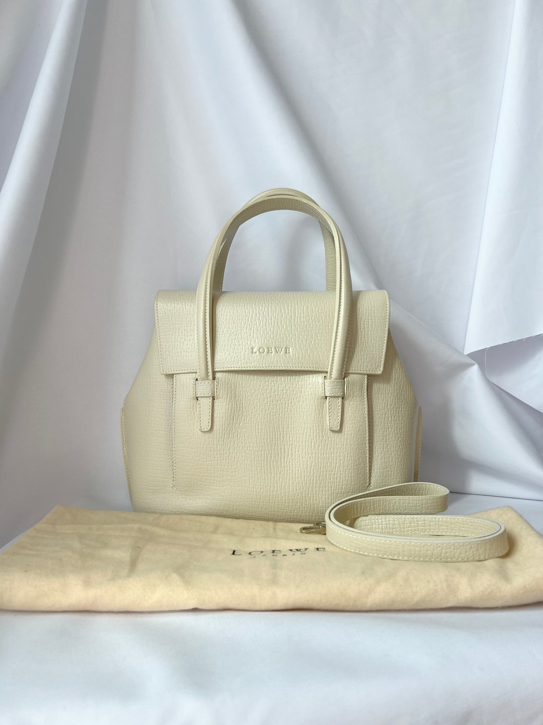 Loewe罕有绝版米白色皮革肩背带手提手环斜背包 日本中古vintage - 侧背包/斜挎包 - 真皮 白色