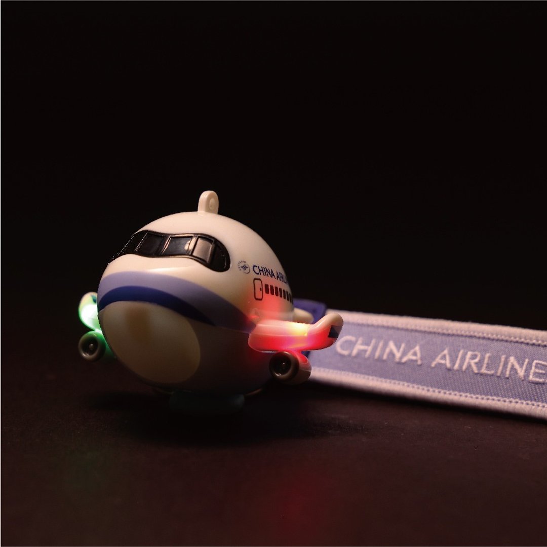 一卡通 | 中华航空 Q版 A321neo / LED立体款 - 造型悠游卡/交通卡 - 塑料 白色