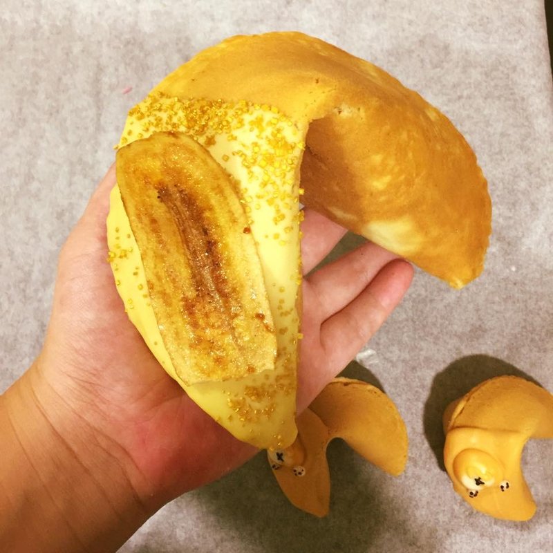 【C.Angel Wedding】香蕉图案 比月饼大的幸运饼 - 手工饼干 - 新鲜食材 黄色