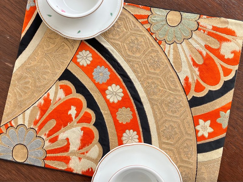 和服带餐垫 BPM012 - 餐垫/桌巾 - 丝．绢 金色