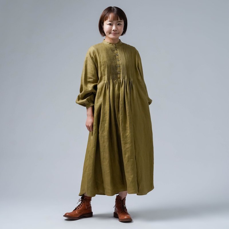 wafu [Linen dress] Premium Linen pintuck dress that touches the heartstring / Jaune Saffron a006d-jsn1 - 洋装/连衣裙 - 棉．麻 卡其色