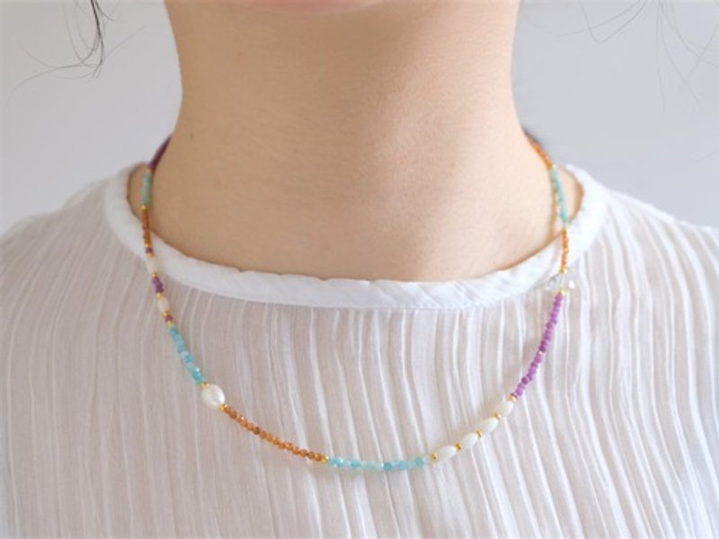 Yndislegt fjólublár necklace 天然石串珠项链 天河石/红石榴石/磷锂石 - 项链 - 宝石 紫色