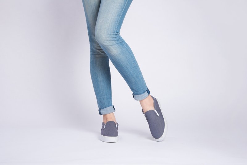 宝特瓶制休闲鞋  Tarare 复古厚底懒人鞋    牛仔蓝    女生款 - 女款休闲鞋 - 环保材料 蓝色