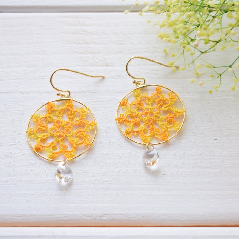 hoop flower - 耳环/耳夹 - 棉．麻 黄色