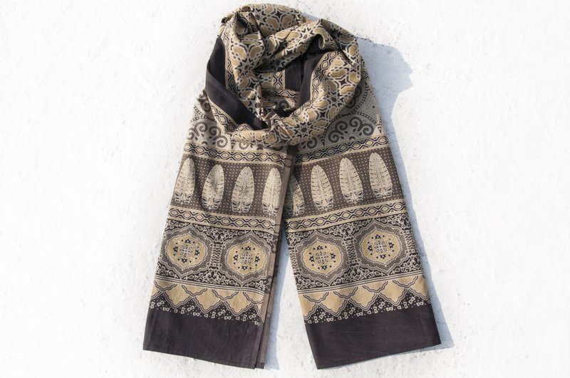 超大纯绵丝巾 手工木刻印植物染围巾 草木染棉丝巾-植物花朵森林 - 围巾/披肩 - 棉．麻 多色