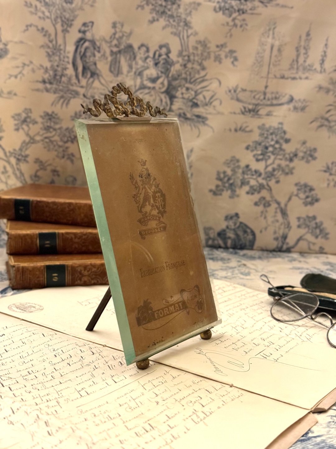40129- 法国路易十五洛可可风格斜切厚玻璃铜框相框16.5x11cm - 摆饰 - 其他金属 