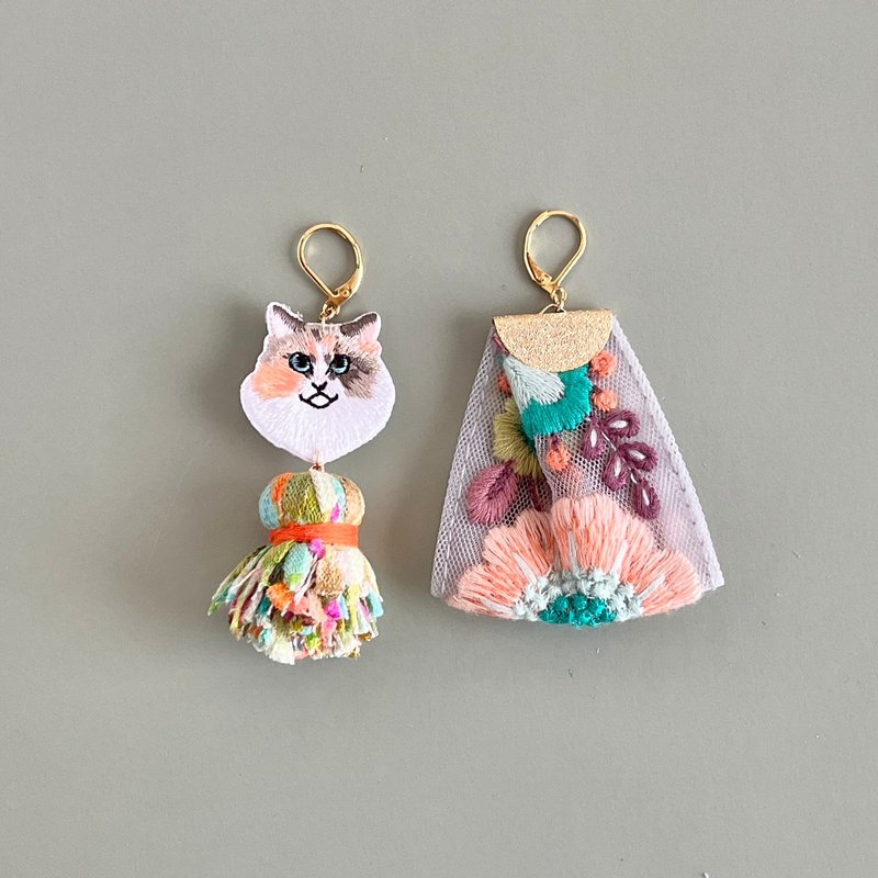 时尚猫咪“Kona”的耳饰 - 耳环/耳夹 - 绣线 橘色