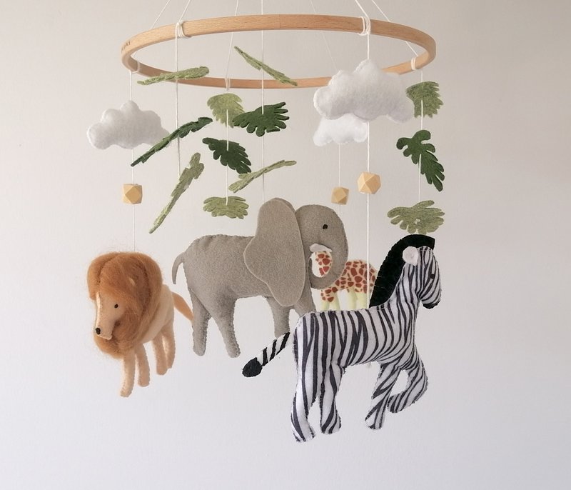 Africa Animals Mobile, Zoo Animals Neutral Nursery Crib Mobile Felt,Safari Theme - 玩具/玩偶 - 其他金属 白色