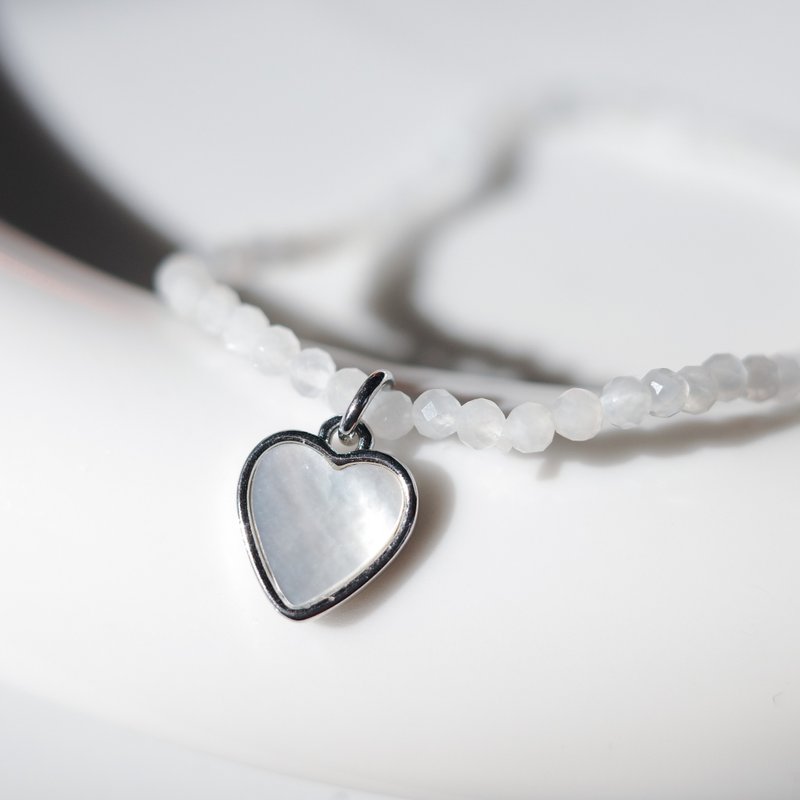 六月诞生石 温柔浪漫的月光石手链 - 手链/手环 - 半宝石 白色