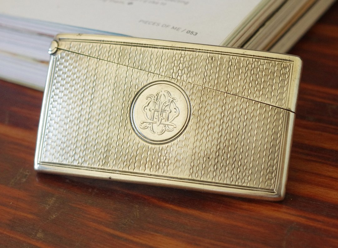 -古董英国购入之百年纯银雕花名片盒 925 Sterling W836 - 其他 - 其他金属 银色