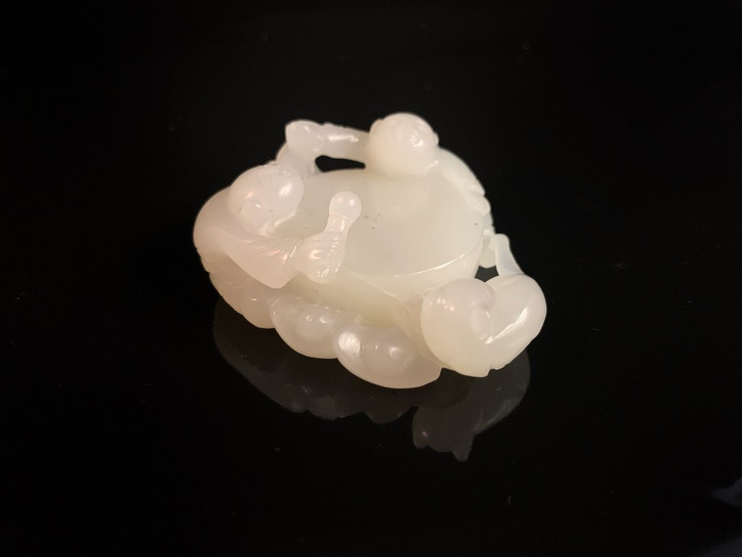 19世纪  白玉小童击鼓 - 摆饰 - 玉石 