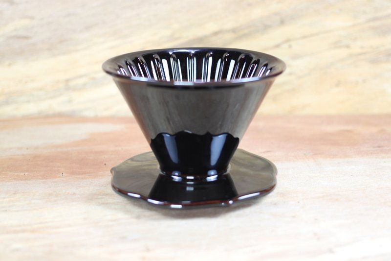 【送礼好物】50度角滤杯 自然釉咖啡滤杯 鹊黑 莺歌烧 - 咖啡壶/周边 - 陶 