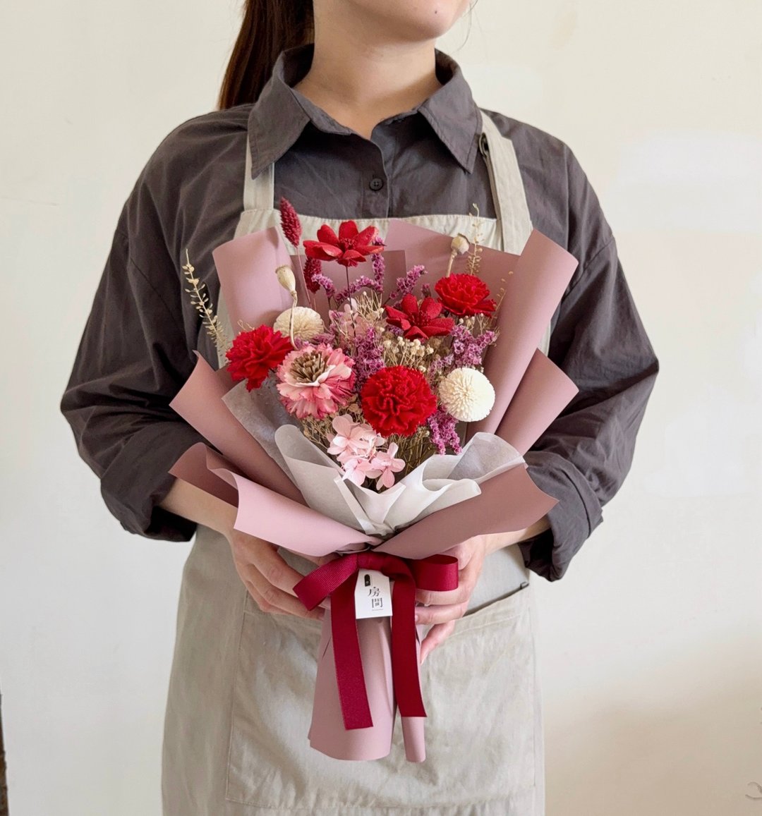 康乃馨花束 母亲节 干燥花 中型花束  玫粉红 附花提袋 - 干燥花/捧花 - 植物．花 红色
