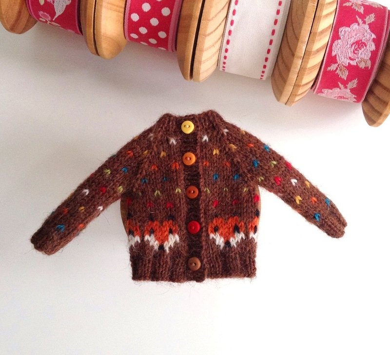 Cardigan handmade for Blythe. Blythe knitted cardigan. Blythe doll clothes. - 玩偶/公仔 - 羊毛 咖啡色